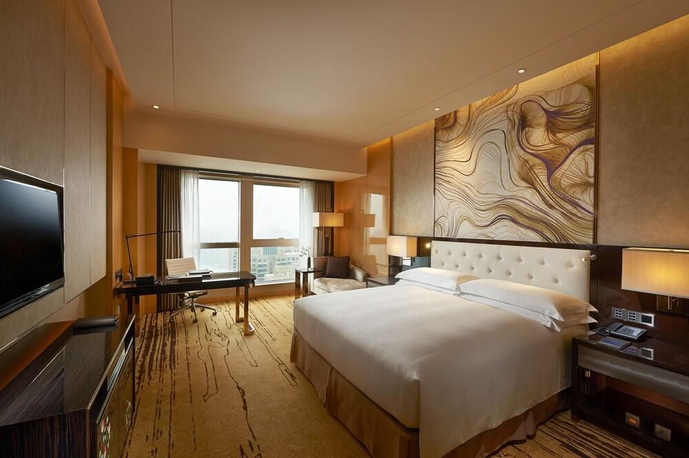 Hilton Zhengzhou Hotel Exterior photo