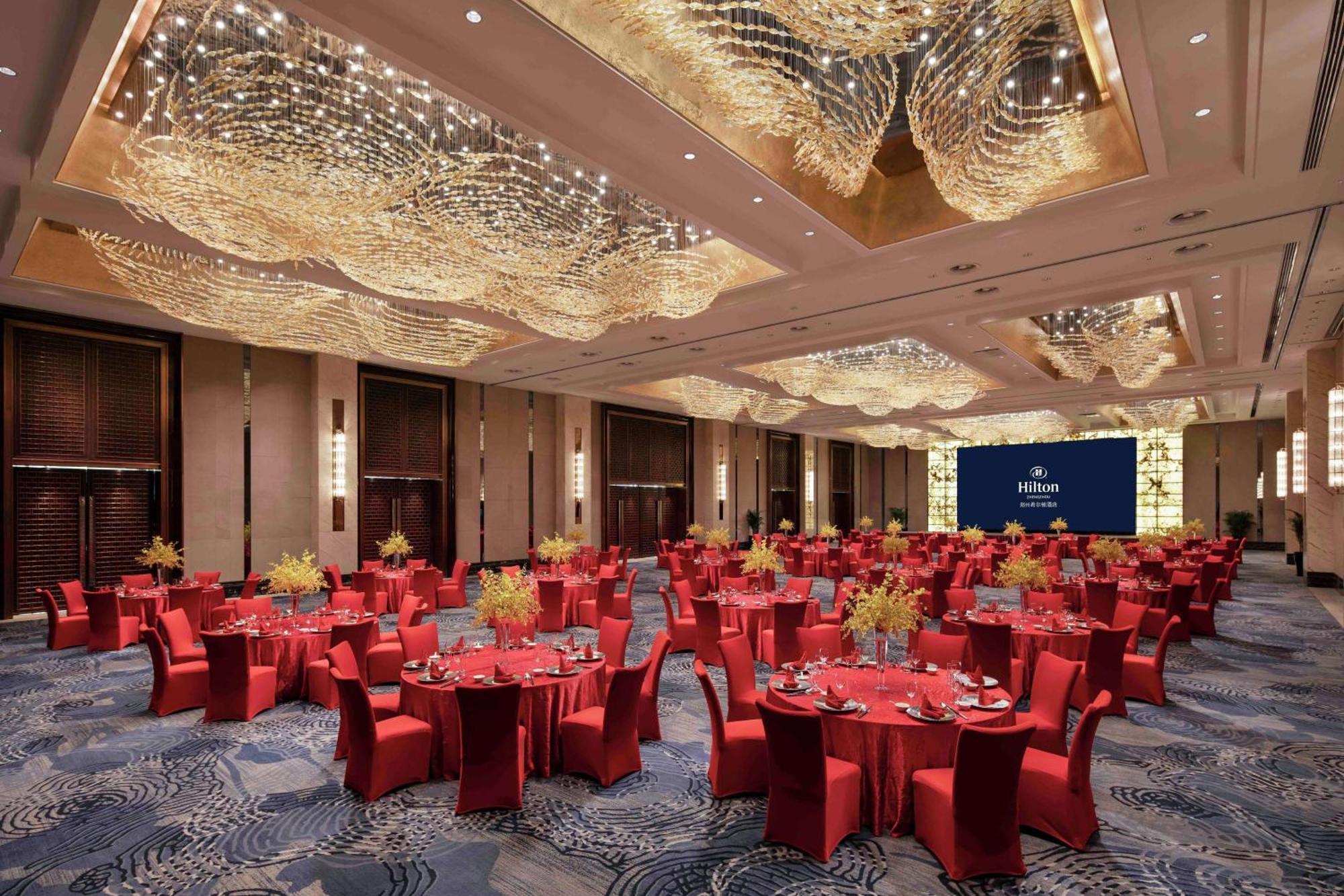 Hilton Zhengzhou Hotel Exterior photo