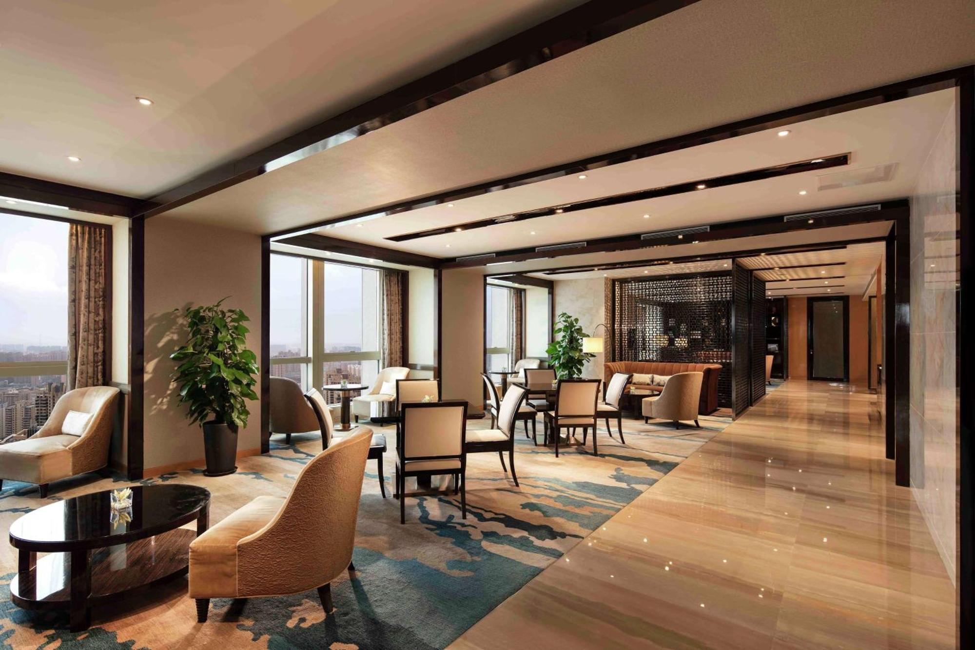 Hilton Zhengzhou Hotel Exterior photo
